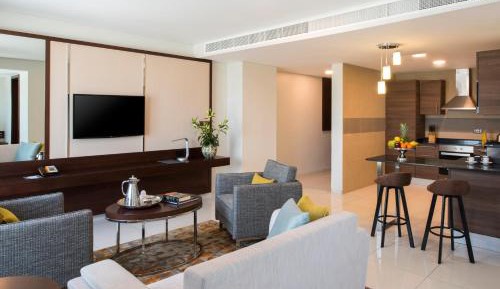 Deluxe One-Bedroom Suite