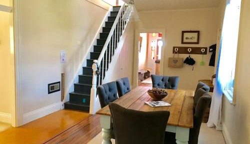 Six-Bedroom House - Historic Homestead