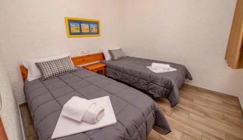 One-Bedroom Apartment (5 Adults)