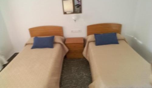Twin Room with Extra Bed