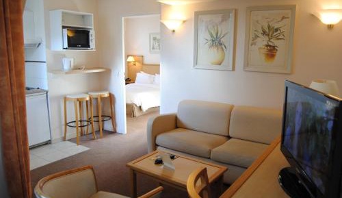 Classic One-Bedroom Apartment