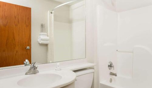 King Studio Suite, Non-Smoking
