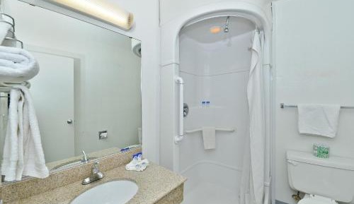 Double Room with Two Double Beds - Non-Smoking