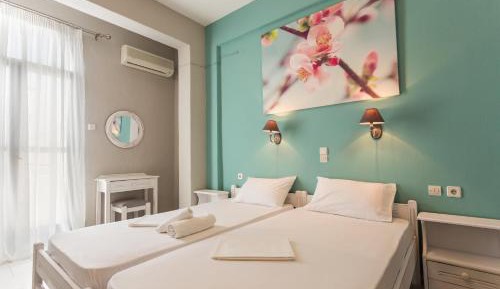 Double or Twin Room with Partial Sea View