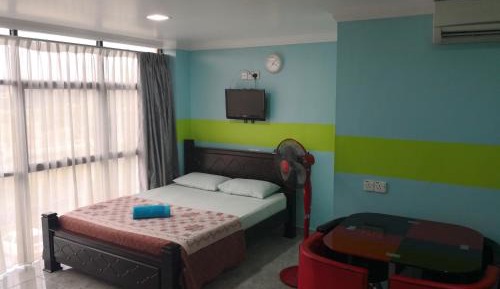 Family 6 Suite Room