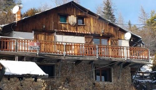 One-Bedroom Chalet with Mezzanine