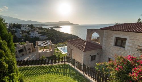 Villa - Beach Front