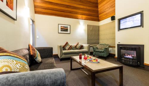 Suite with Garden View