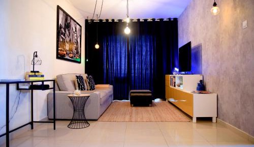 Deluxe Apartment