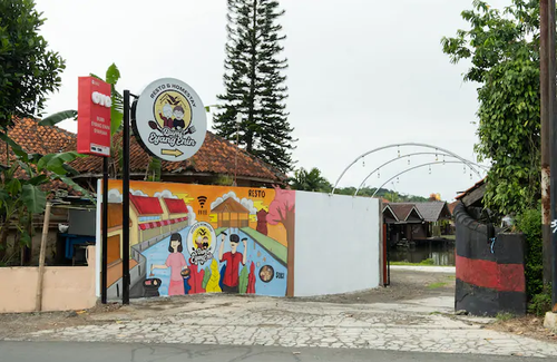 Tasikmalaya Hotel | OYO 2682 Bumi Eyang Enin Homestay Syariah