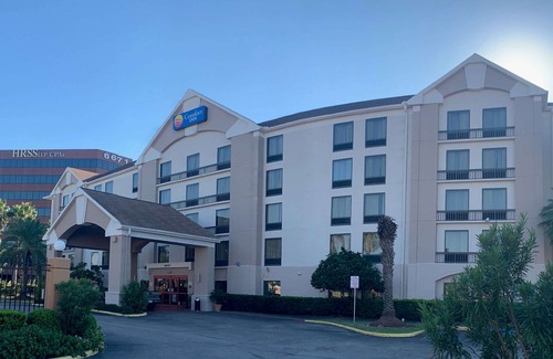Sharpstown Hotel | Comfort Inn & Suites Southwest Freeway at Westpark