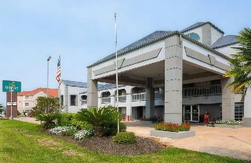 Clute Hotel | Quality Inn Clute Freeport