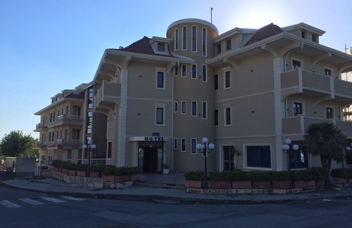 Sant'Eufemia Lamezia Hotel | Aerhotel Phelipe