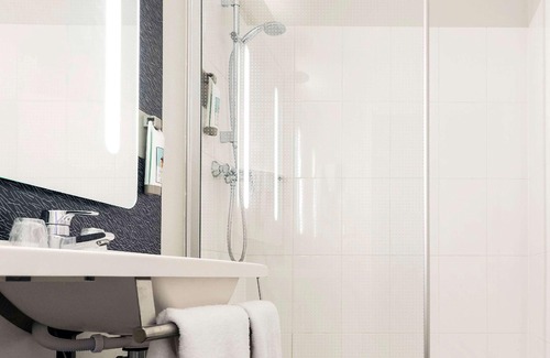 Change Hotel | Ibis Laval le Relais d'Armor