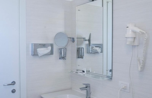 Canove Hotel | Stella Delle Langhe