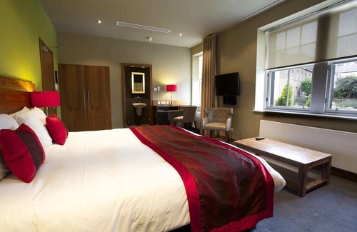 South Queensferry Hotel | Orocco Pier