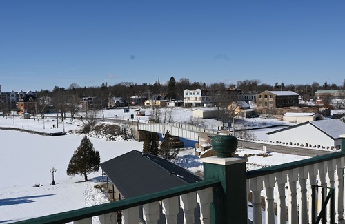 Gananoque Hotel | The Gananoque Inn & Spa