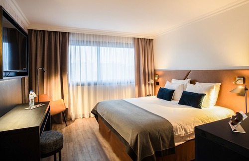 Ferney-Voltaire Hotel | Appart’City Confort Genève Aéroport – Ferney Voltaire