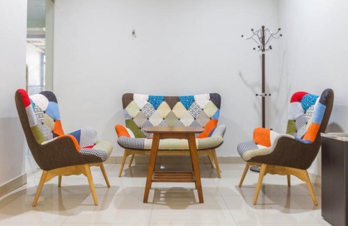 Bandung Hotel | RedDoorz Near Pasar Baru Bandung