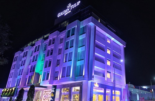 Panch Batti Hotel | Golden Tulip Essential Jaipur