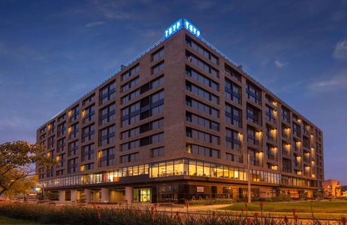 Bogota Hotel | Tryp by Wyndham Bogota Embajada
