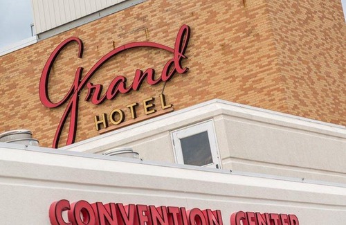 Minot Hotel | Grand Hotel