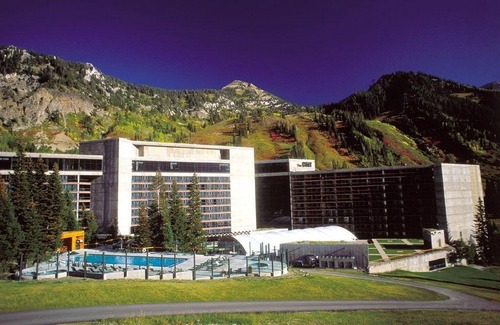 Salt Lake Mountain Resorts Hotel | The Cliff Lodge and Spa