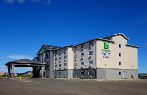 Dawson Creek Hotel | Holiday Inn Express and Suites Dawson Creek, an Ihg Hotel