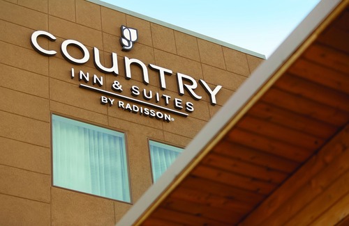 Shenandoah Hotel | Country Inn & Suites by Radisson, the Woodlands