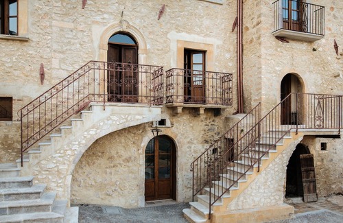 San Benedetto in Perillis Hotel | Charme in Perillis
