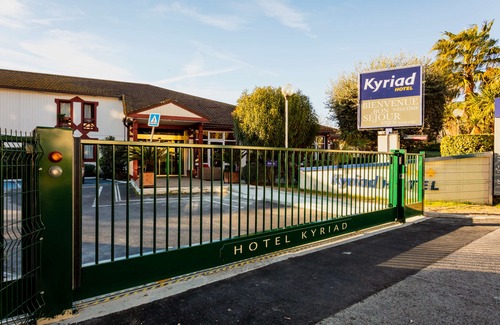 Costieres Hotel | Kyriad Nimes Ouest