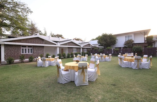 Maharana Pratap Nagar Hotel | Kwality's Motel Shiraz