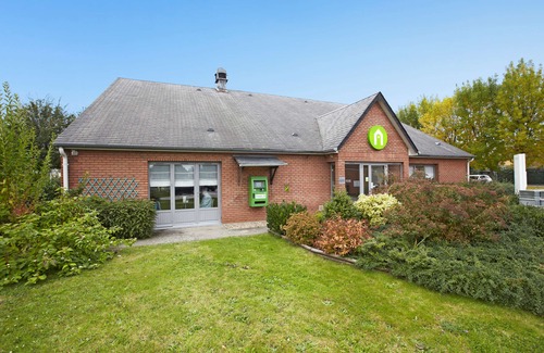 Franqueville-Saint-Pierre Hotel | Campanile Rouen Est - Franqueville Saint Pierre