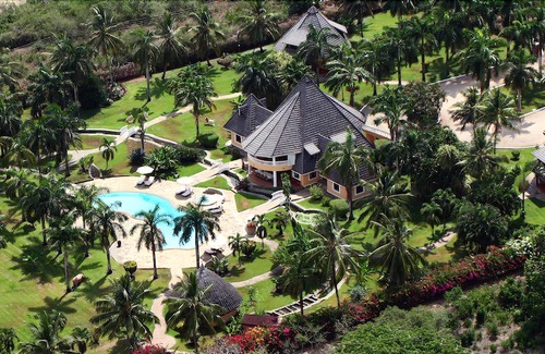 Galu Beach Hotel | Sunset Villa Diani