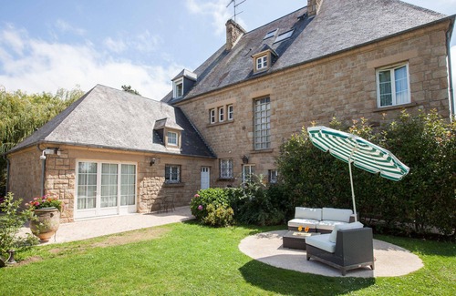 Marcey-les-Greves Hotel | La Ramade