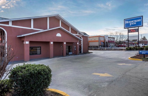 Gracewood Hotel | Rodeway Inn