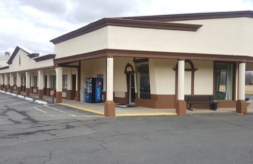 Wrightstown Hotel | Days Inn by Wyndham Wrightstown