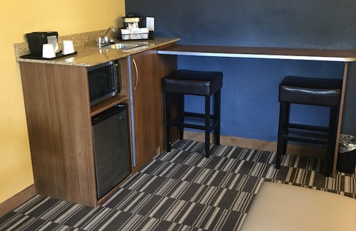 Columbus Hotel | Microtel Inn & Suites by Wyndham Columbus/Near Fort Benning