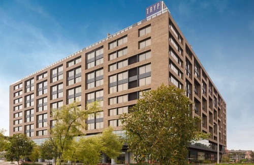 Bogota Hotel | Tryp by Wyndham Bogota Embajada