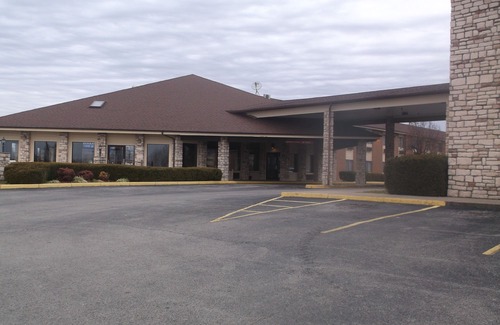 Metropolis Hotel | Baymont by Wyndham Metropolis