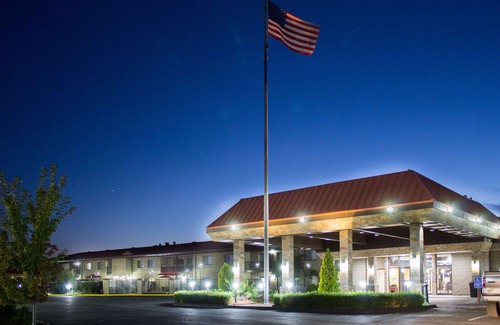 Moses Lake Hotel | Best Western Plus Lake Front Hotel