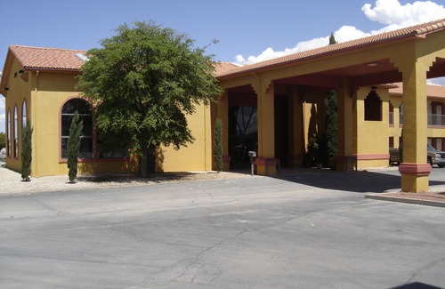 Carlsbad Hotel | Days Inn by Wyndham Carlsbad