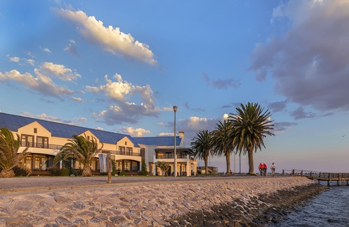 Walvis Bay Hotel | Protea Hotel by Marriott Walvis Bay Pelican Bay