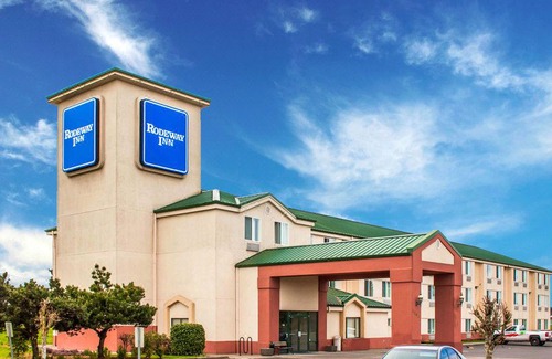 Salem Hotel | Rodeway Inn Salem