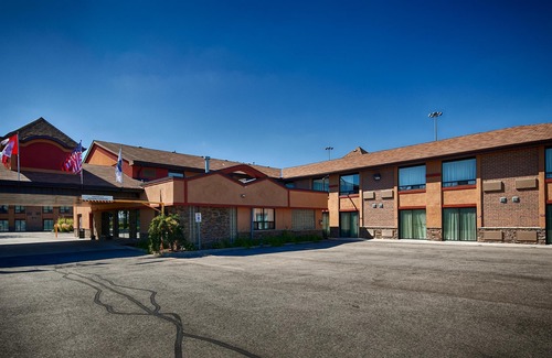 Rosemount Hotel | Quality Inn - Kitchener