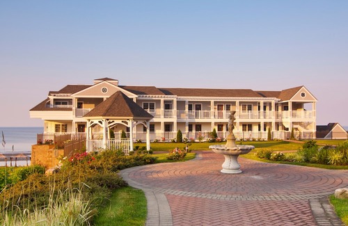 Westbrook Center Hotel | Water's Edge Resort & Spa