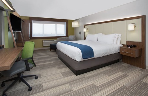 Lawrence Hotel | Holiday Inn Express Andover North - Lawrence, an Ihg Hotel