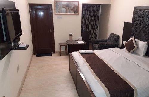 Sindhi Camp Hotel | Hotel Goyal