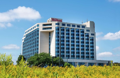 South Loop Hotel | Hilton Minneapolis-St. Paul Airport
