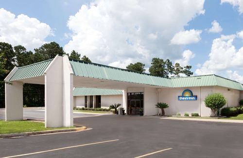 McComb Hotel | Days Inn by Wyndham McComb MS